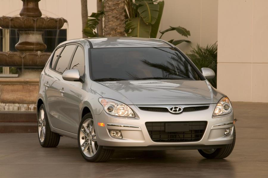  Hyundai Elantra Touring 2008 года  (фото 17 из 118)